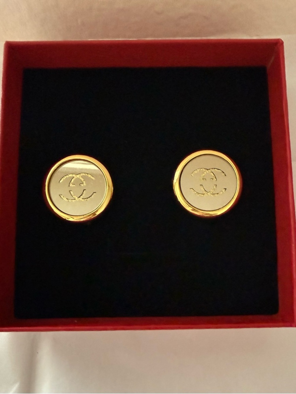NWT Gold and C C Logo Button Earrings Classic rounds gold Tone aesthetic